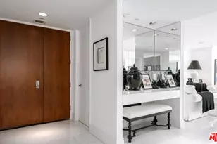 10350 Wilshire Blvd, Los Angeles, CA 90024 - Photo 3