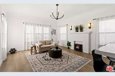 8018 S New Hampshire Ave, Los Angeles, CA 90044 - Photo 5