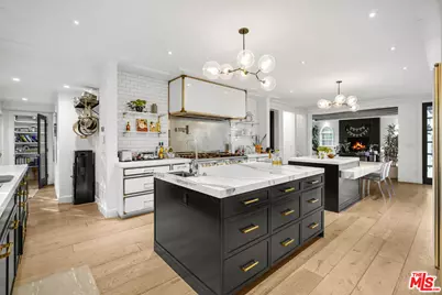 23255 Mariposa De Oro St, Malibu, CA 90265 - Photo 9