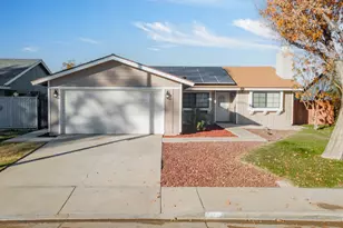 1027 Landsford St, Lancaster, CA 93535 - Photo 1