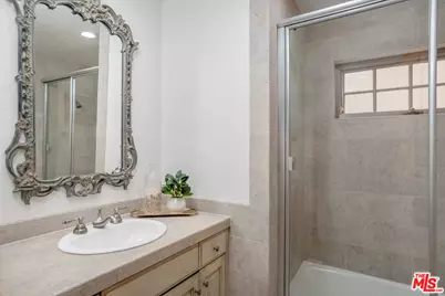 2917 N Poinsettia Ave, Manhattan Beach, CA 90266 - Photo 37