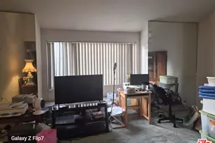 547 E Hazel St, Inglewood, CA 90302 - Photo 5