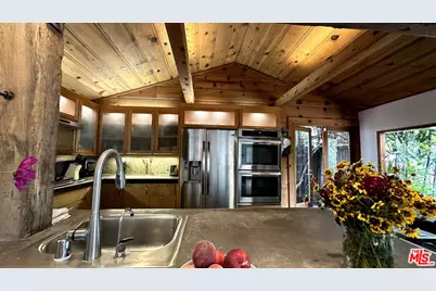 3617 Maplewood Ave, Los Angeles, CA 90066 - Photo 9