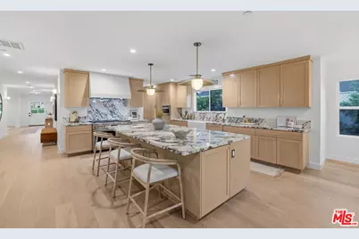 4525 Greenbush Ave, Sherman Oaks, CA 91423 - Photo 7