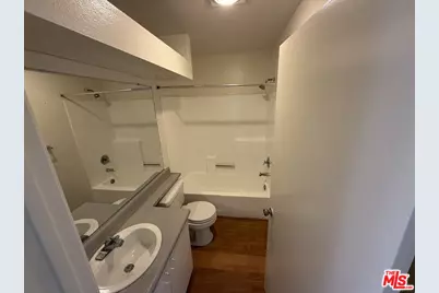 326 S Manhattan Pl #205, Los Angeles, CA 90020 - Photo 7