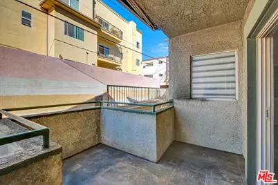 621 E Olive Ave #106, Burbank, CA 91501 - Photo 15