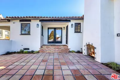 920 S Spaulding Ave, Los Angeles, CA 90036 - Photo 3