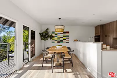 2753 La Cuesta Dr, Los Angeles, CA 90046 - Photo 3