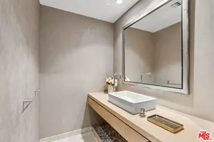 4460 Wilshire Blvd, Los Angeles, CA 90010 - Photo 13