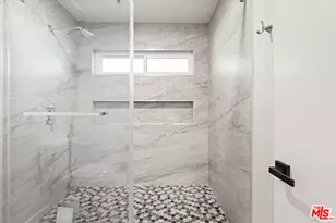 21500 Califa St, Woodland Hills, CA 91367 - Photo 17