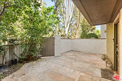 21500 Califa St #185, Woodland Hills, CA 91367 - Photo 7