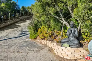 9402 Houston Rd, Malibu, CA 90265 - Photo 27