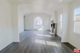 9427 Baird Ave, Los Angeles, CA 90002 - Photo 7
