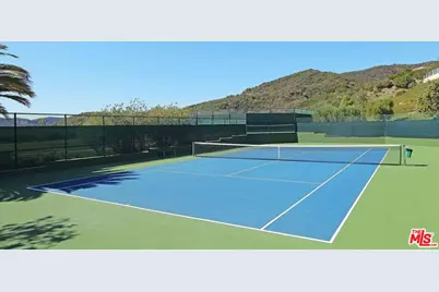 16864 Calle Bellevista, Pacific Palisades, CA 90272 - Photo 17