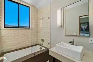 25250 Malibu Rd, Malibu, CA 90265 - Photo 51