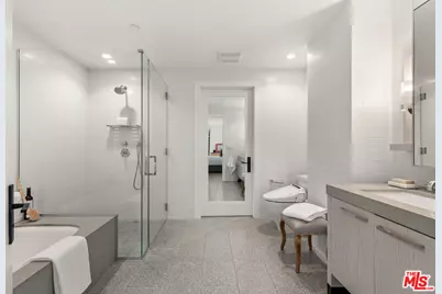 10777 Wilshire Blvd #201, Los Angeles, CA 90024 - Photo 7