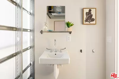 161 N Garden St, Ventura, CA 93001 - Photo 15