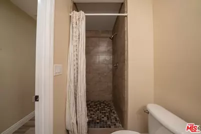 10512 Dee Dee Ave, Bakersfield, CA 93312 - Photo 15
