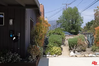 10623 Woodward Ave, Sunland, CA 91040 - Photo 3