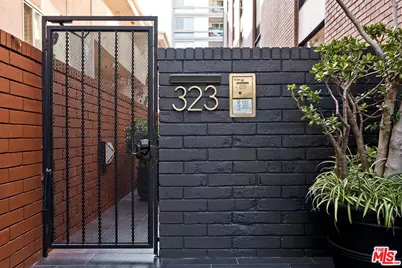 323 N Palm Dr #3, Beverly Hills, CA 90210 - Photo 9