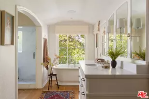 10770 Chalon Rd, Los Angeles, CA 90077 - Photo 17