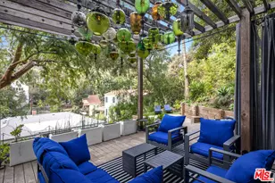 2940 N Beachwood Dr, Los Angeles, CA 90068 - Photo 17