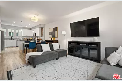 14109 W Birch Ln, Van Nuys, CA 91405 - Photo 21