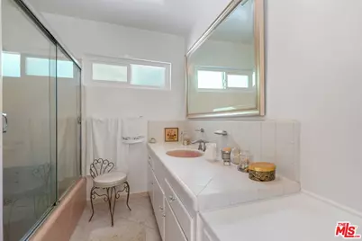 4799 Bonvue Ave, Los Angeles, CA 90027 - Photo 23