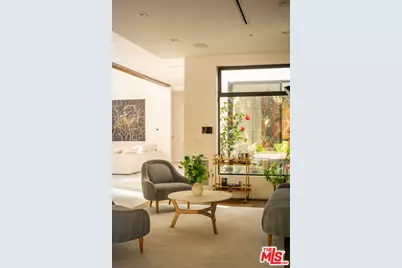 926 N Crescent Heights Blvd, Los Angeles, CA 90046 - Photo 23