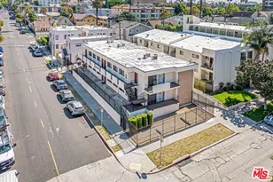 940 S Gramercy Pl, Los Angeles, CA 90019 - Photo 27