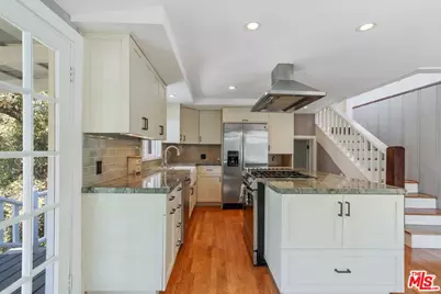 109 Muerdago Rd, Topanga, CA 90290 - Photo 9