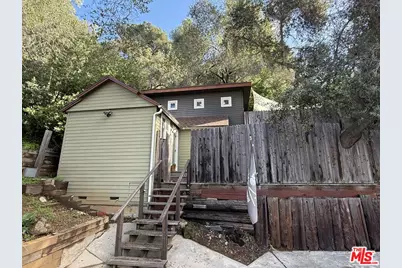 109 Muerdago Rd, Topanga, CA 90290 - Photo 17