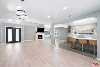 8901 Rubio Ave, North Hills, CA 91343 - Photo 9