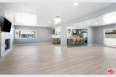 8901 Rubio Ave, North Hills, CA 91343 - Photo 7