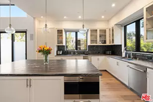1333 Beverly Green Dr, Los Angeles, CA 90035 - Photo 15