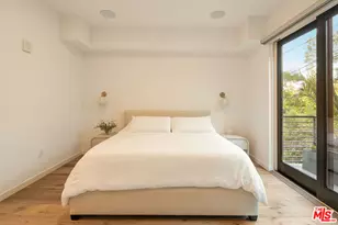 1333 Beverly Green Dr, Los Angeles, CA 90035 - Photo 27