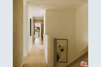 260 S Canyon View Dr, Los Angeles, CA 90049 - Photo 15