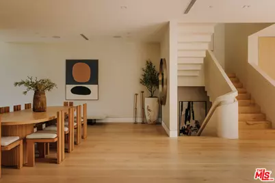 260 S Canyon View Dr, Los Angeles, CA 90049 - Photo 3