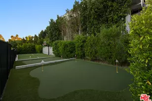 1140 Summit Dr, Beverly Hills, CA 90210 - Photo 23