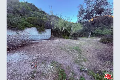 23629 Zuniga Rd, Topanga, CA 90290 - Photo 21