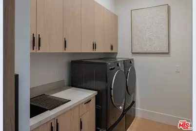 4029 East Blvd, Los Angeles, CA 90066 - Photo 37
