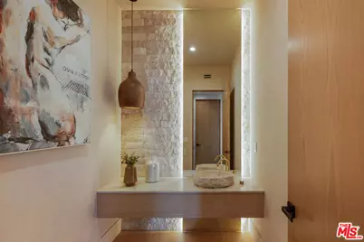 4029 East Blvd, Los Angeles, CA 90066 - Photo 9