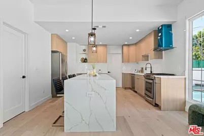 4955 Woodman Ave, Los Angeles, CA 91423 - Photo 11