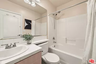 4057 W 147th St #105, Lawndale, CA 90260 - Photo 13