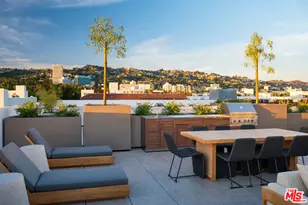425 N Palm Dr, Beverly Hills, CA 90210 - Photo 19