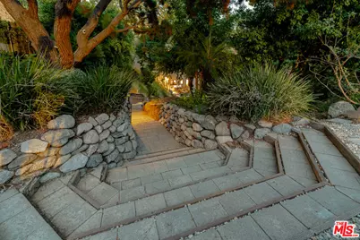 3105 Ledgewood Dr, Los Angeles, CA 90068 - Photo 57
