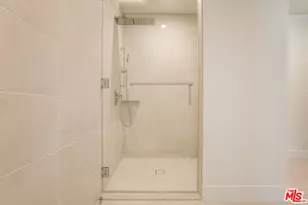 728 N Sweetzer Ave, West Hollywood, CA 90069 - Photo 11