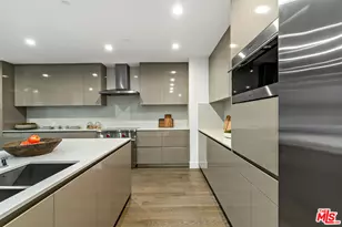 728 N Sweetzer Ave, West Hollywood, CA 90069 - Photo 3