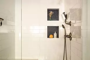 11202 Canton Dr, Studio City, CA 91604 - Photo 33