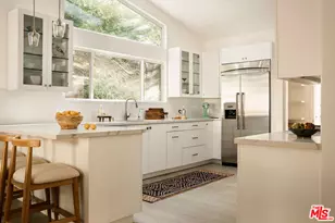 11202 Canton Dr, Studio City, CA 91604 - Photo 21